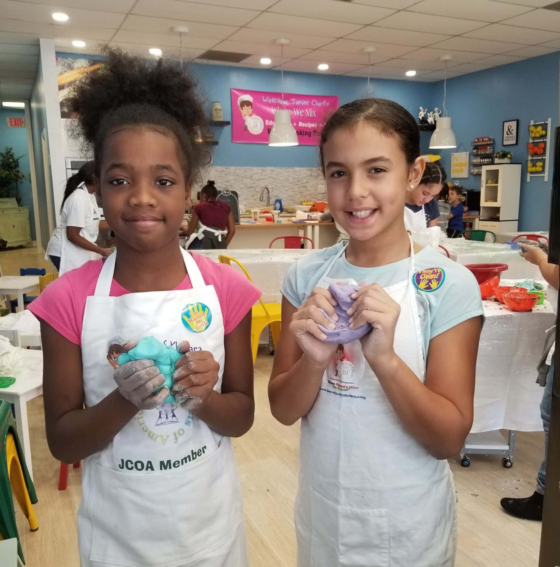 A Junior Chefs of America instructor with students